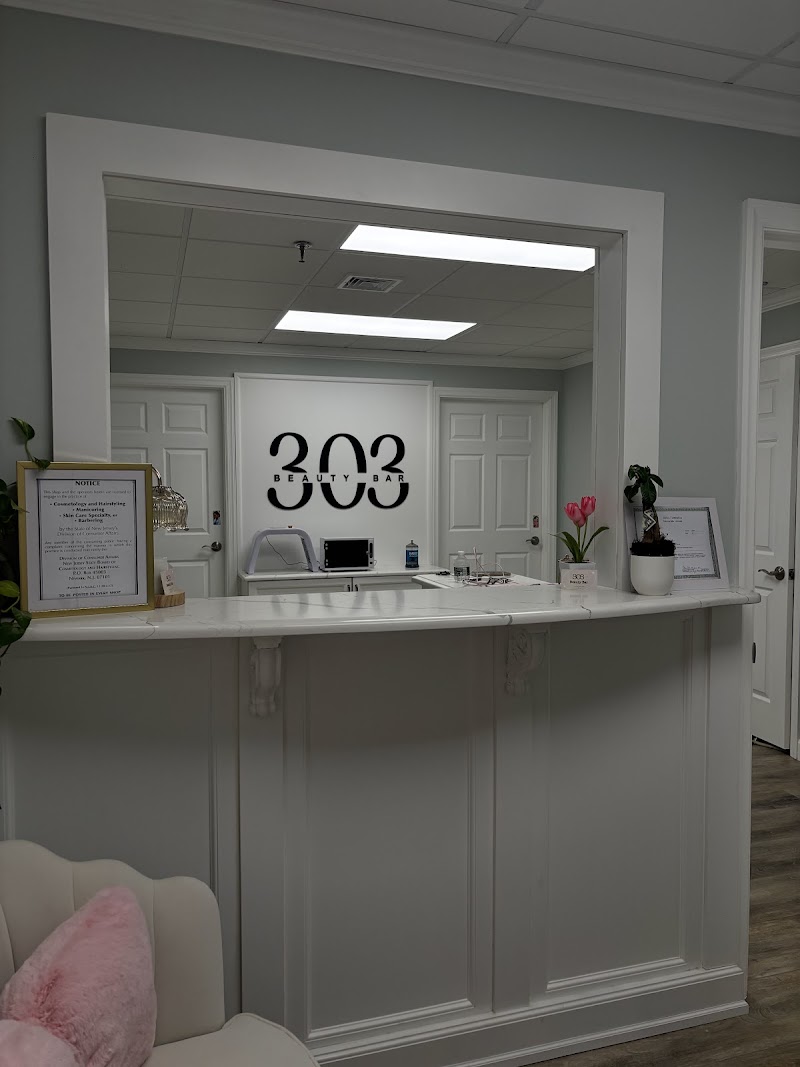 303 Beauty Bar, photo 2