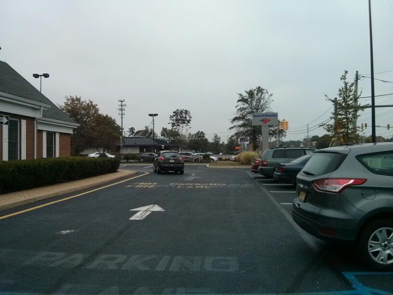 Bank of America (with Drive-thru ATM), photo 3
