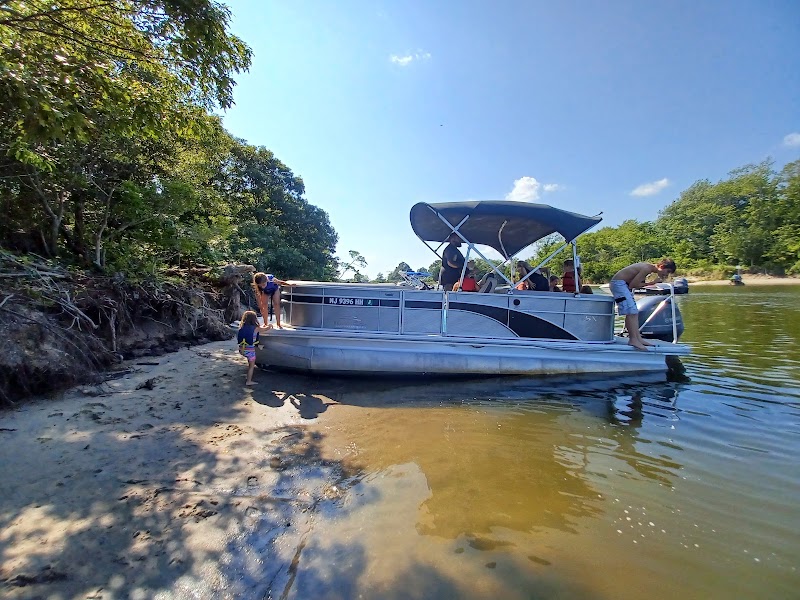 Benchmark Boat Rentals, photo 2