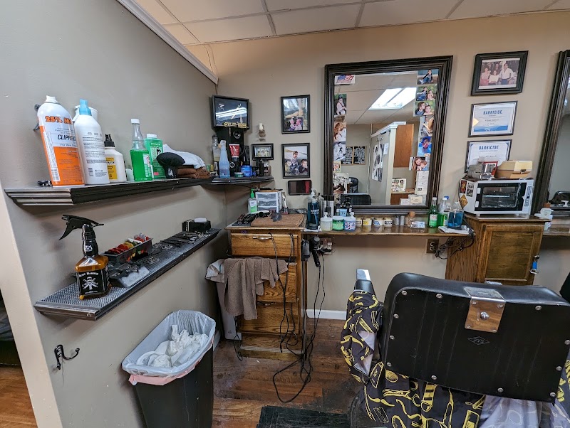 Billy G's Cutting Den, photo 3