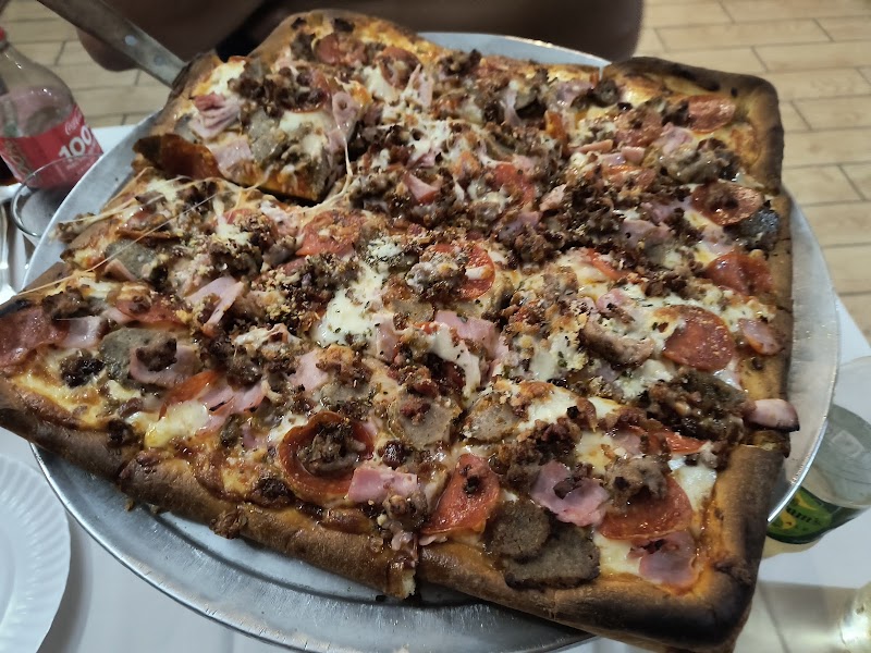 Cuzzins Pizza, photo 2