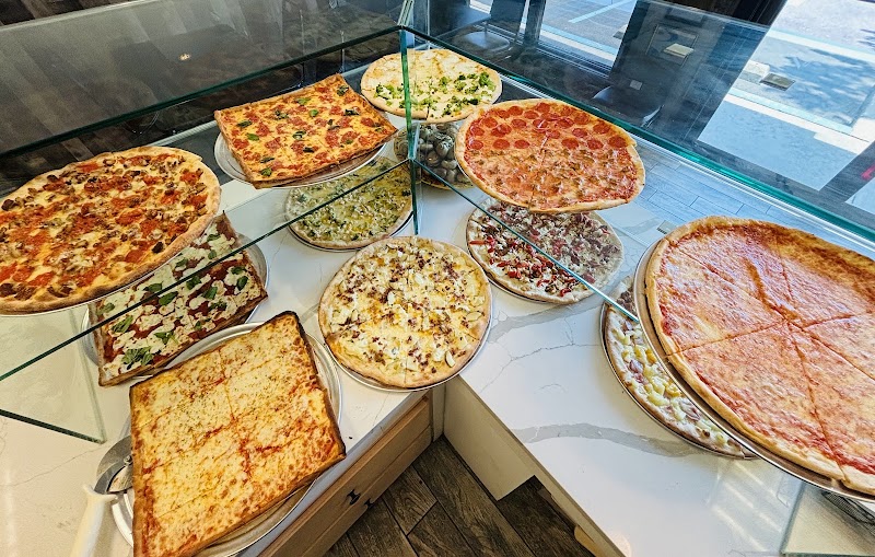 Cuzzins Pizza, photo 3