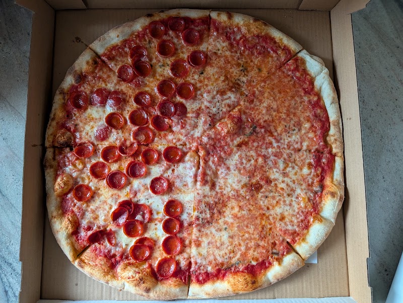 DeCaro's Pizzeria & Italian Eatery, photo 3