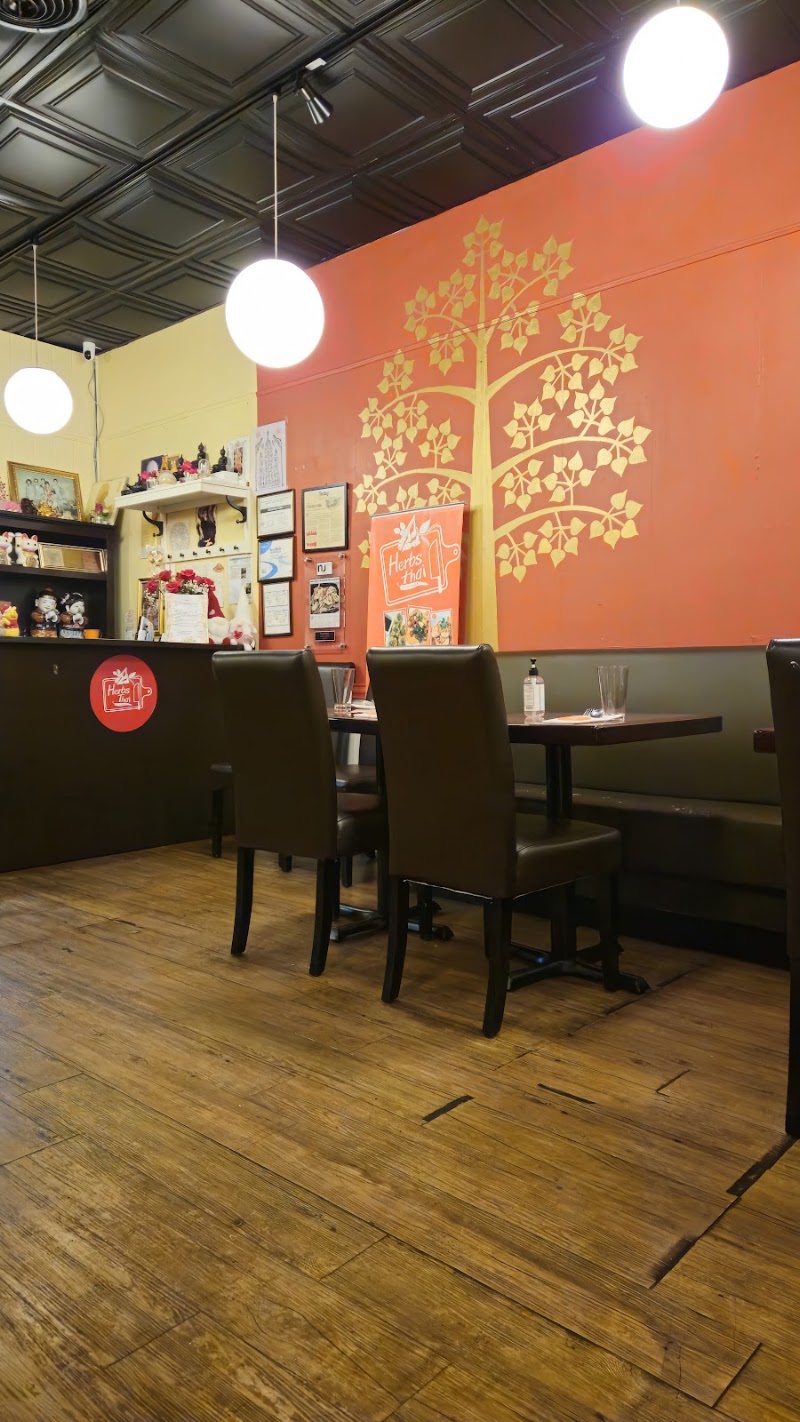 Herbs Thai Kitchen, photo 3