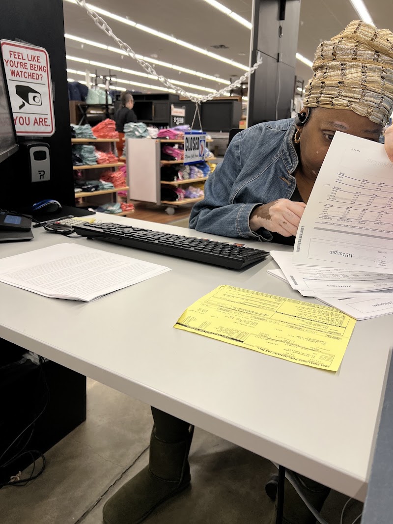 Jackson Hewitt Tax Service, photo 3