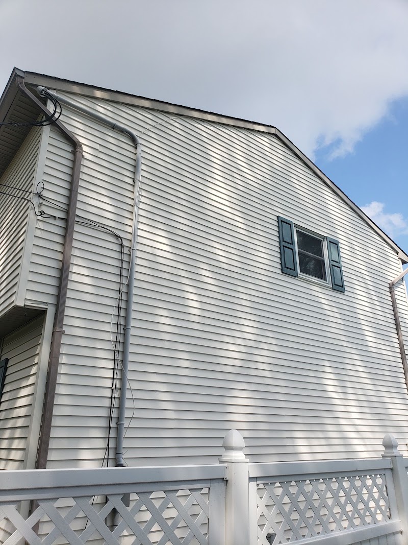 JS Powerwashing-Siding-Gutters-Roofs, photo 3