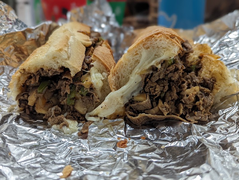 Mike's Pizzeria, photo 2