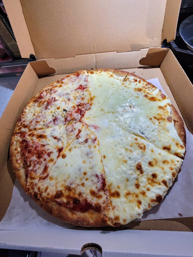 Nickolas Pizza Restaurant, photo 3