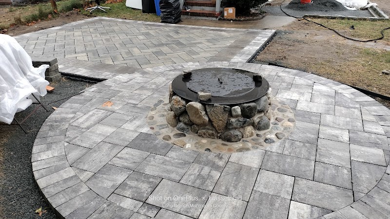 Robert James Landscape, Inc, photo 2